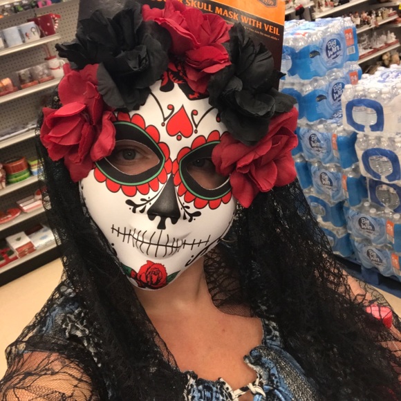 Meet your Posher, Sarah - Picture 1 of 1